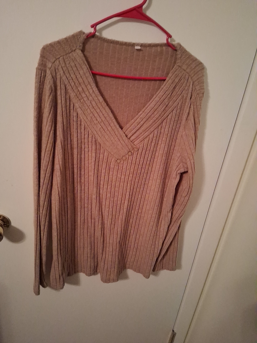 Amazon Essentials Ribbed V-Neck Long Sleeve Sweater - Tan
